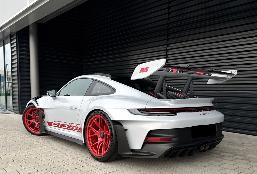 PORSCHE 911 GT3 RS | WEISSACH PAKET | SKLADEM | NĚMECKÉ PŘEDVÁDĚCÍ AUTO | OKRUHOVÝ SUPERSPORT | 525 KONÍ | KARBON | SKOŘEPINY | MAX VÝBAVA | NÁKUP ONLINE | AUTOiBUY.com